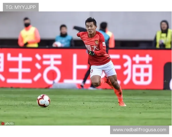 赖斯国家队近期表现稳健，中场防守与组织能力持续提升